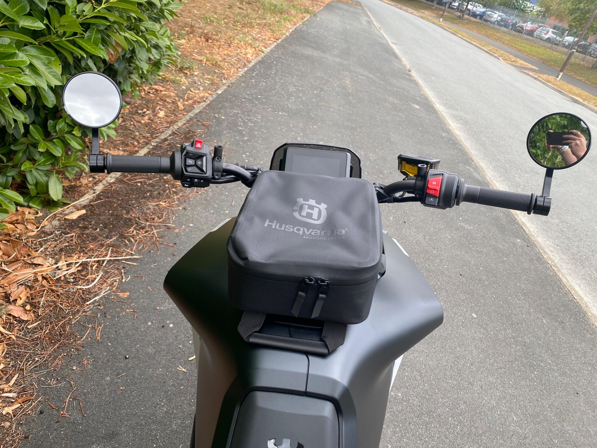 Husqvarna Svartpilen 801